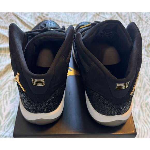 Nike Air Jordan 11 Size 8.5 Youth 10 Women Premium GS Heiress Used 852625-030 - Picture 4 of 8